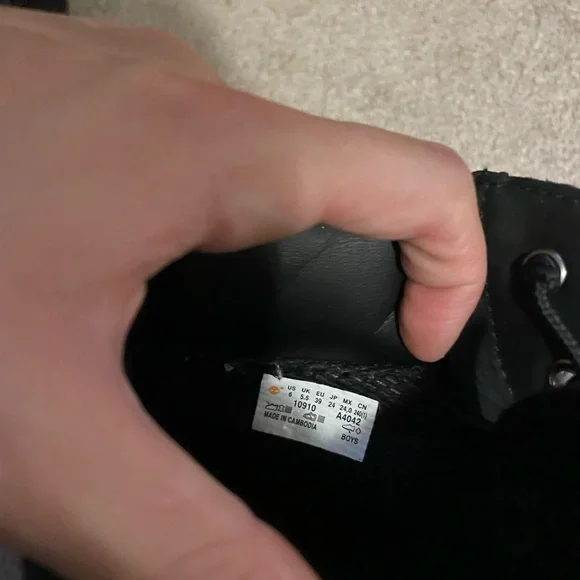 Timberlands - Picture 3 of 3